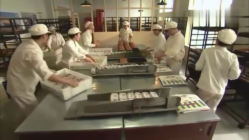 正陽門下 韓春明初入食品廠，踏實本分中結(jié)識新友李成濤